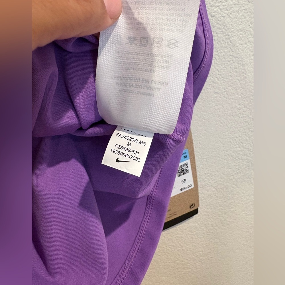 Nike One Fitted Girls Dri-FIT Purple Training Tank Size Medium 10/12 FZ5598-521 - Picture 10 of 11